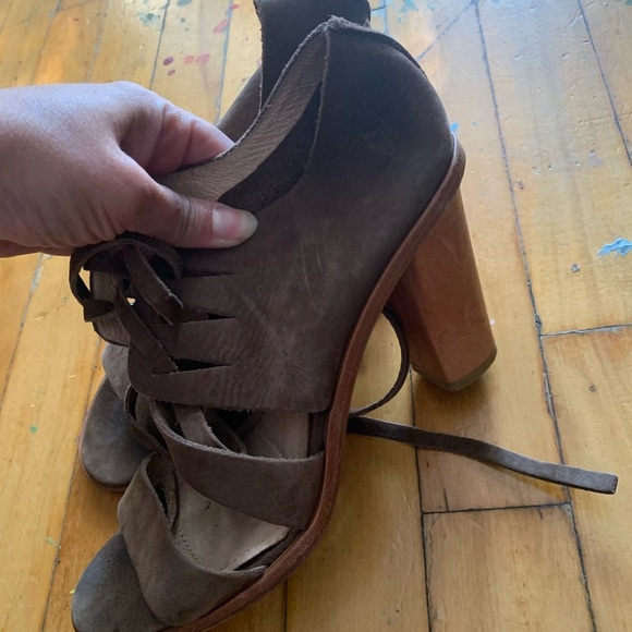 Frye Sofia lace up brown Suede Women's Sandals - Picture 2 of 5